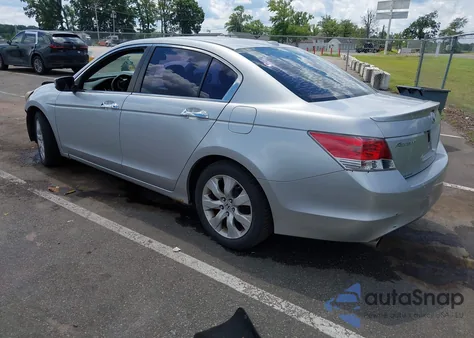 2008 Honda Accord 3.5 Ex-L из США, поврежденный, VIN 1HGCP36838A051829